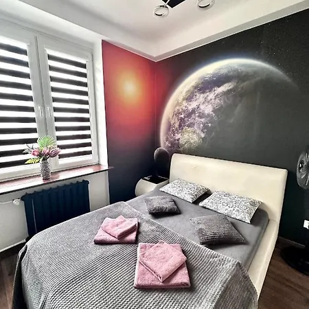 Apartment Space 2 Center