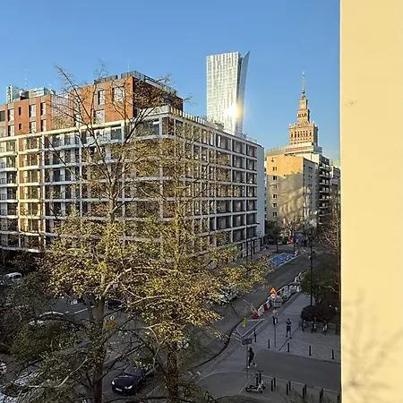 Space 2 Center * Varşova